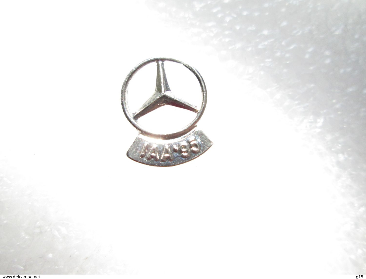 PIN'S   LOGO MERCEDES-BENZ   IAA 95 - Mercedes