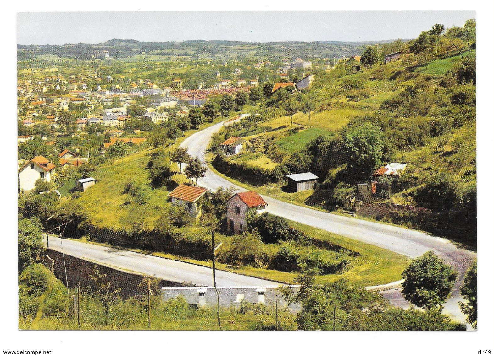 Cpm Villefranche-de-Rouergue, Vue Générale Et Tournant De La Roque, N°4, Dos Vierge Et Divisé - Villefranche De Rouergue