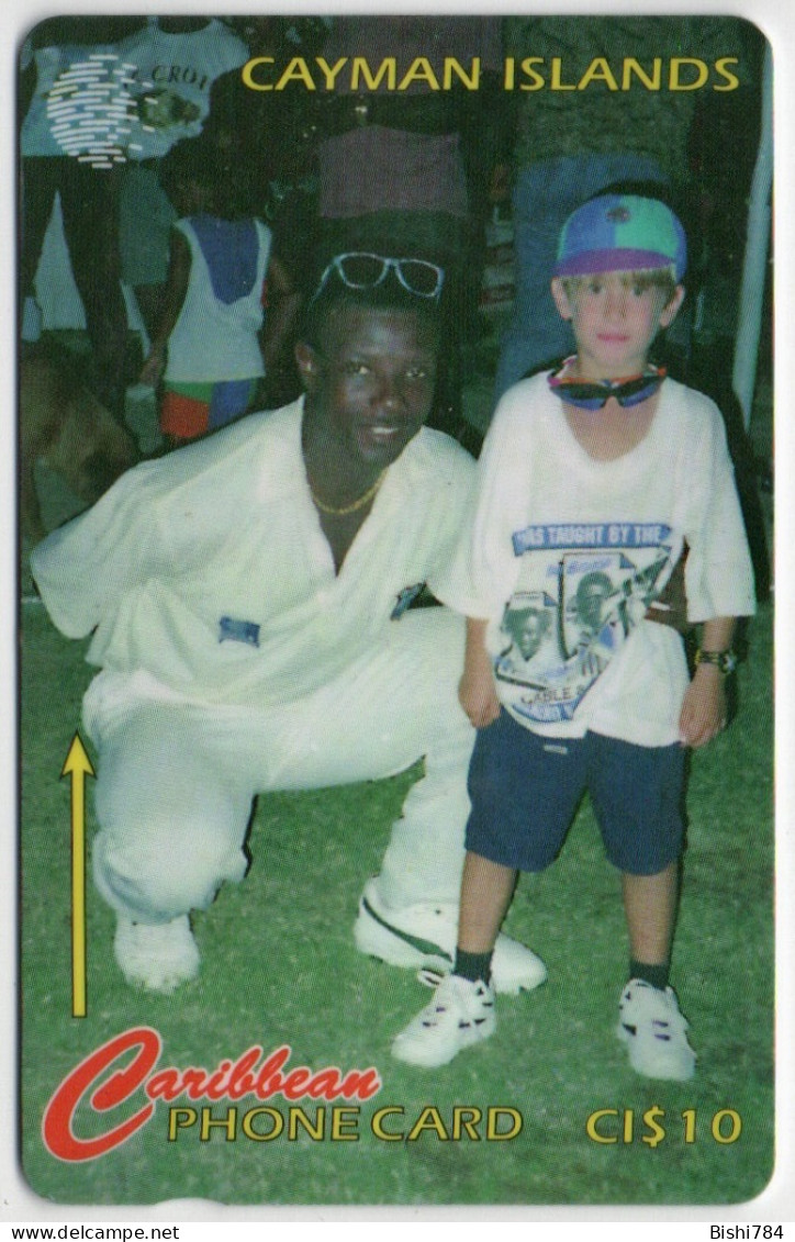 Cayman Islands - Young Fan With Richie Richardson - 57CC1C (with Ø) - Kaimaninseln (Cayman I.)