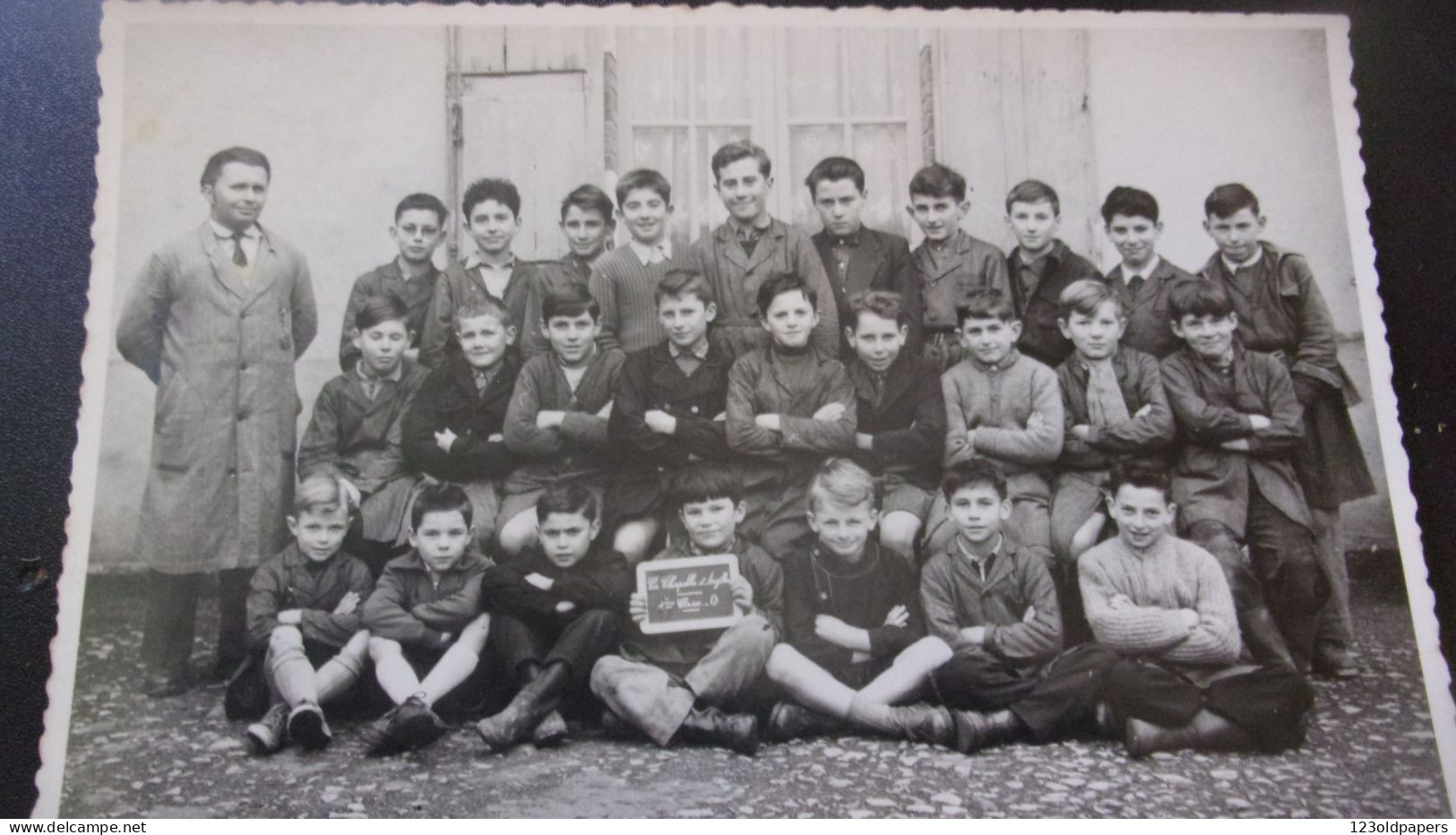 PHOTO CLASSE  LA CHAPELLE D ANGILLON CIRCA 1953 - Places