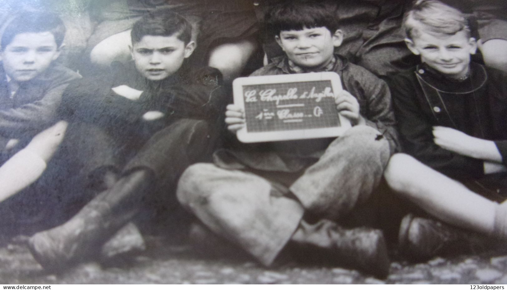 PHOTO CLASSE  LA CHAPELLE D ANGILLON CIRCA 1953 - Places