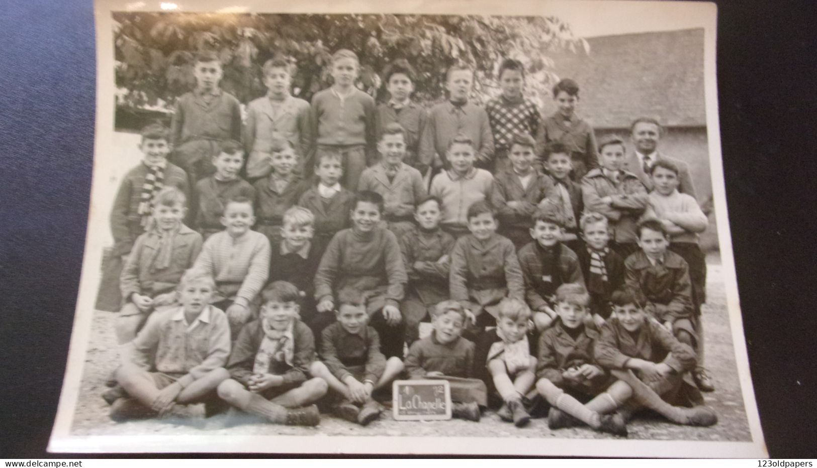 PHOTO CLASSE  LA CHAPELLE D ANGILLON 1955 CIRCA - Lieux