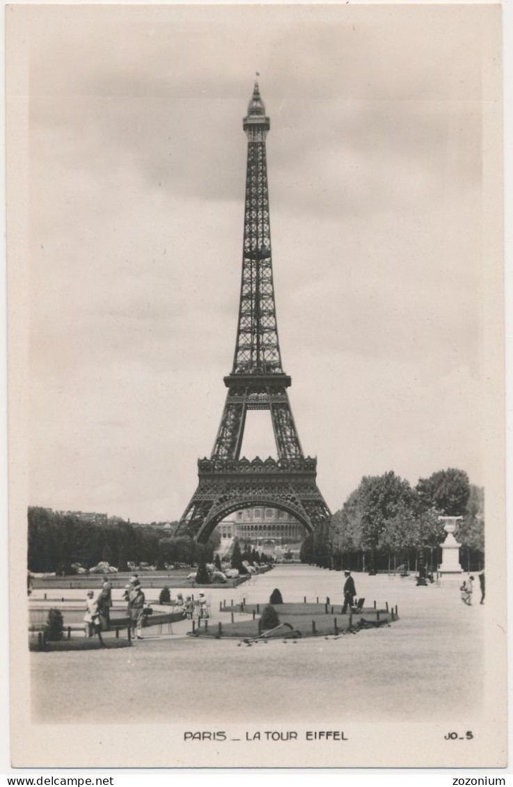 Paris Tour Eiffel 1930s Old Postcard - Tour Eiffel