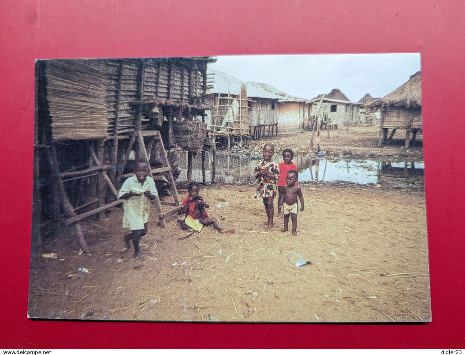 BENIN ARCHIOTECTURE VILLAGE - Benin