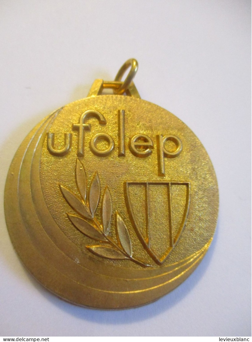 Athlétisme/Médaille De Sport/ /UFOLEP/ Ligue Française De L'Enseignement/Bronze Doré/ Vers 1950-1980   SPO419 - Atletismo