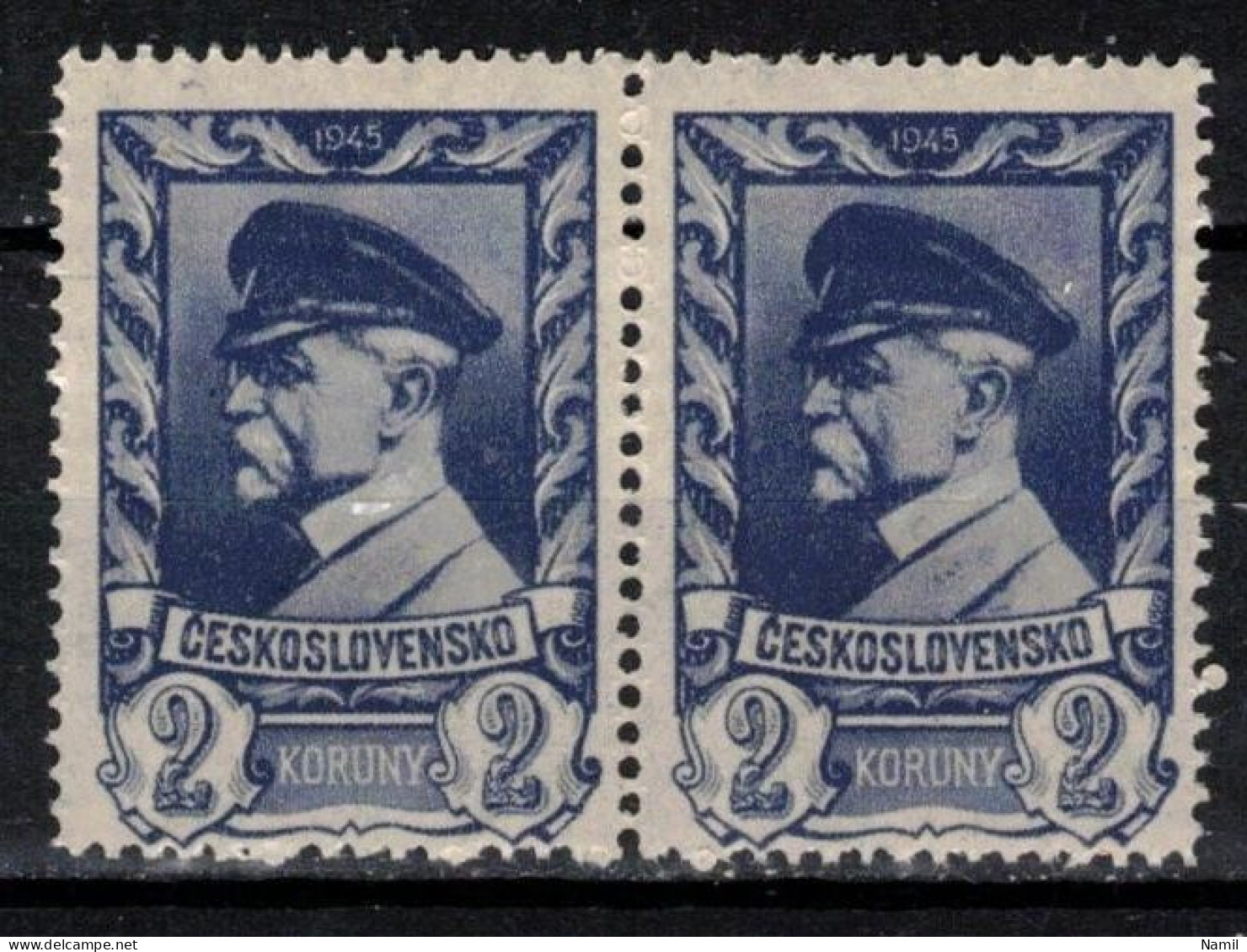 ** Tchécoslovaquie 1945 Mi 438 (Yv 386), (MNH)** Paire Avec Varieté, Position 14 - Varietà & Curiosità