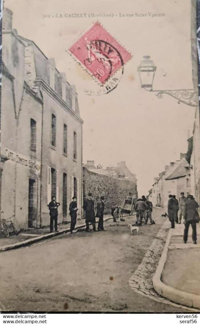 56 Morbihan La Gacilly Les Cantonniers Dans La Rue Saint Vincent Rare - La Gacilly Pointez Sur L'image Pour Zoomer 56 M - La Gacilly