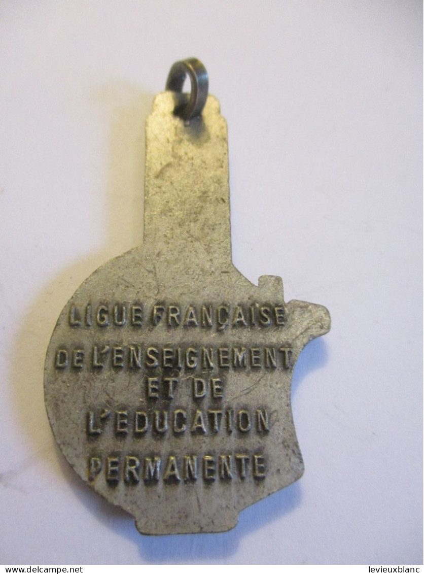 Médaille De Sport/Athlétisme/UFOLEP/Ligue Française Enseignement Et Education Permanente/Vers 1950-1980        SPO424 - Athlétisme