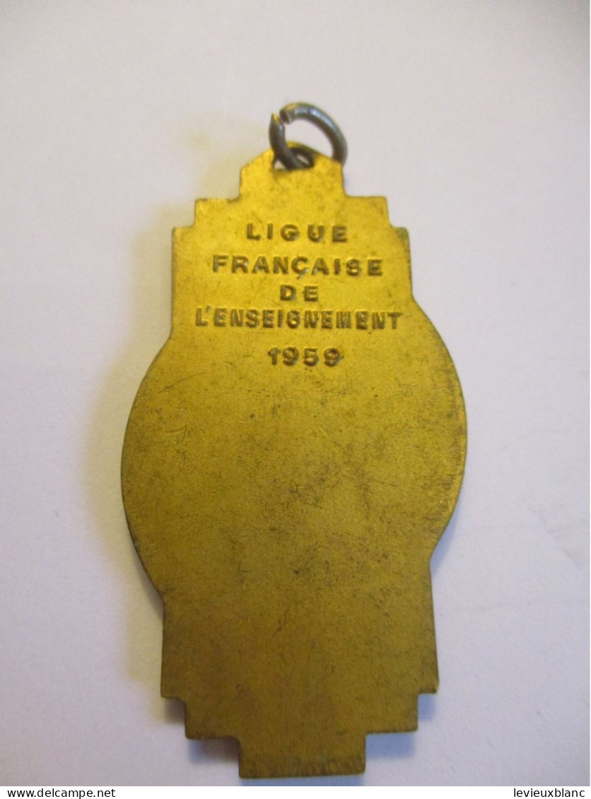 Médaille De Sport/Athlétisme/UFOLEP/Ligue Française De L'Enseignement /1959        SPO423 - Athletics