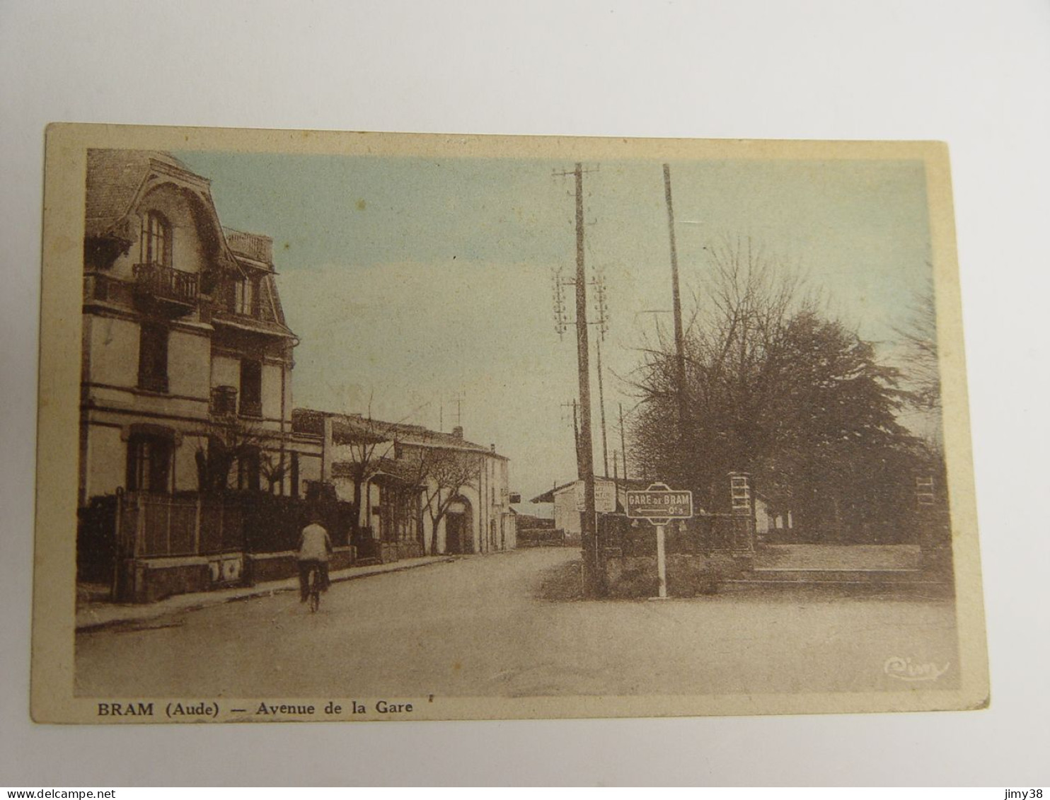 AUDE-BRAM-AVENUE DE LA GARE ANIMEE - Bram