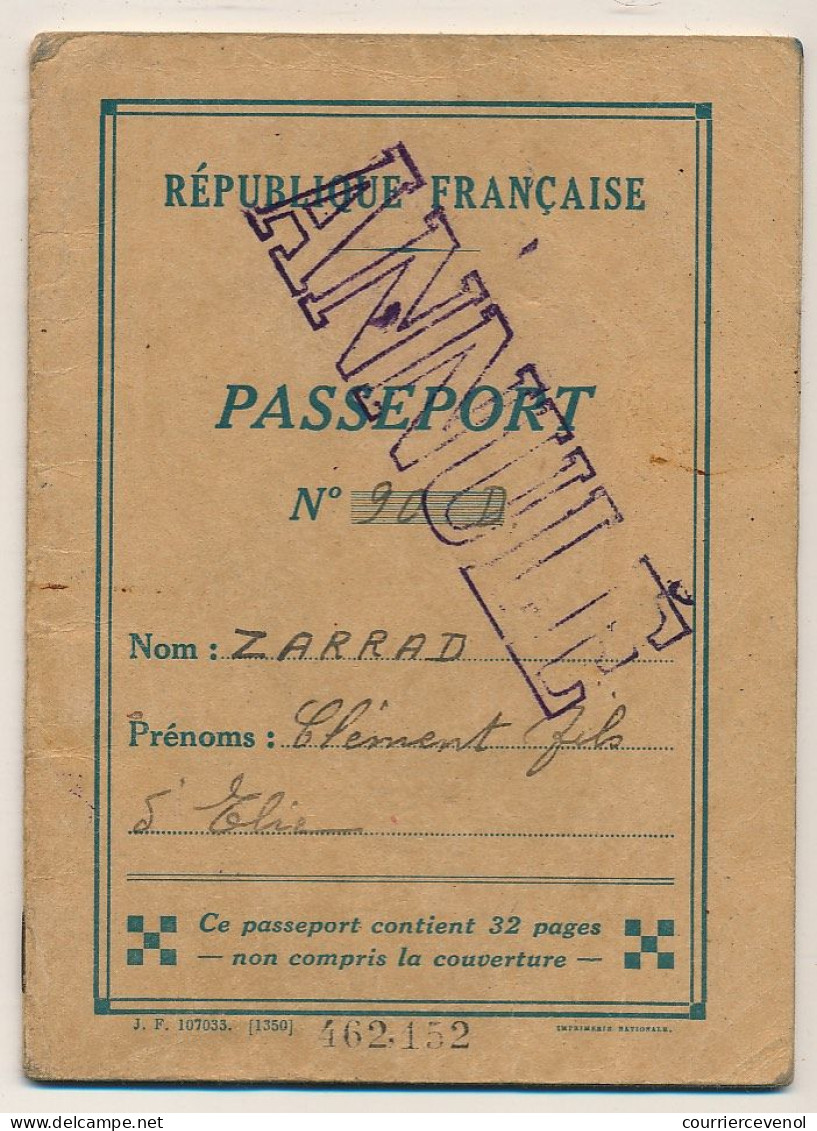 FRANCE - Passeport Délivré Par Le Consulat D'ALEXANDRIE (Egypte) - 1952/1956 - Fiscaux Type Daussy / Affaires étrangères - Lettres & Documents