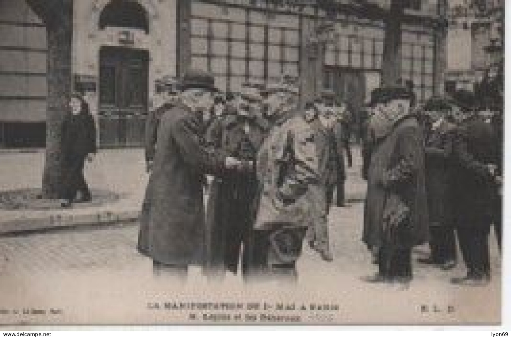 PARISVLA MANIFESTATION  DU 1ER MAI   M. LEPINE  ET LES GENERAUC  1906 - Vakbonden