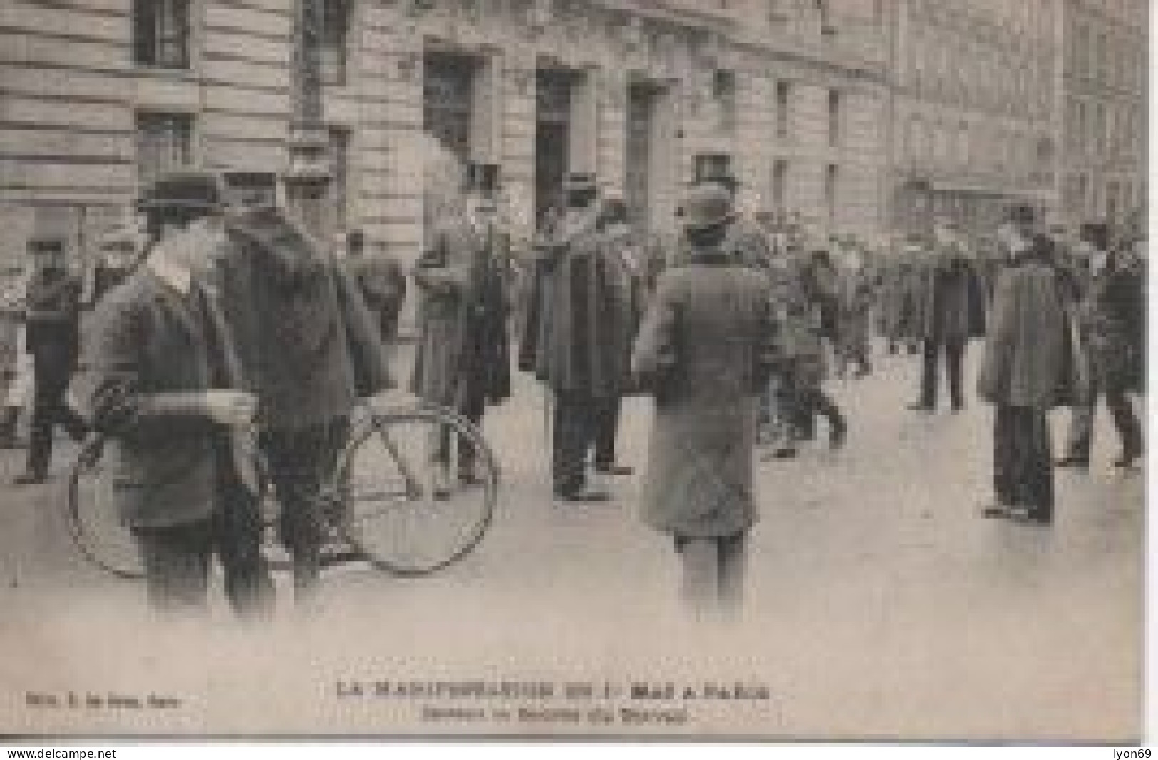 PARISVLA MANIFESTATION  DU 1ER MAI   M. DEVANT BLA BOURSE DU TRAVAIL   1906 - Syndicats