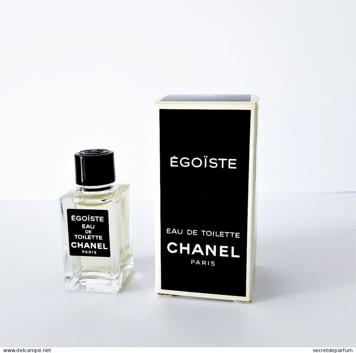 Miniatures De Parfum    ÉGOÏSTE De  CHANEL  EDT   4  Ml   + Boite - Miniatures Hommes (avec Boite)