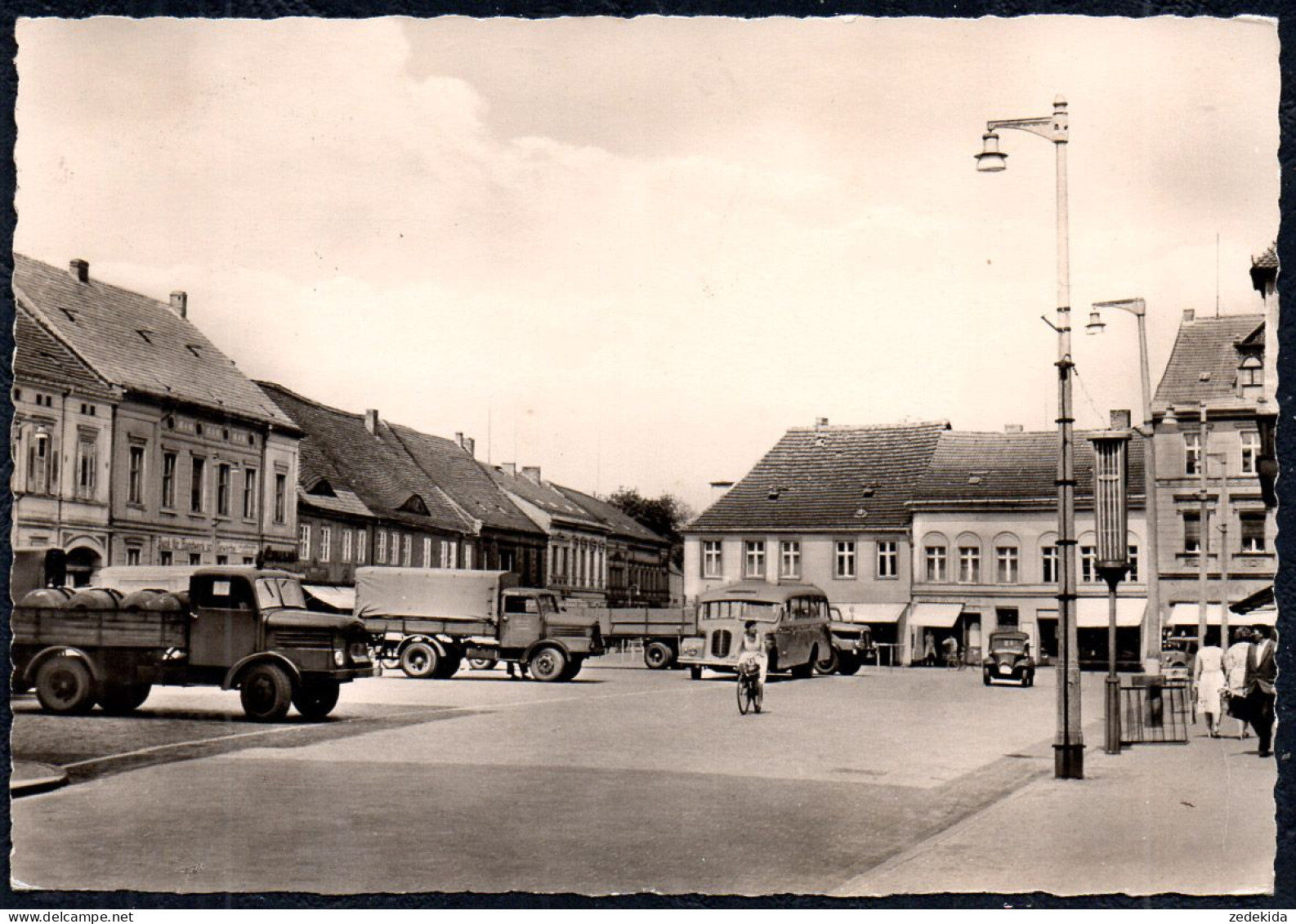 G3519 - Luckenwalde - Platz Der Jugend - LKW TRansporter Oldtimer Bus Omnibus  FOKU Verlag DDR - Luckenwalde