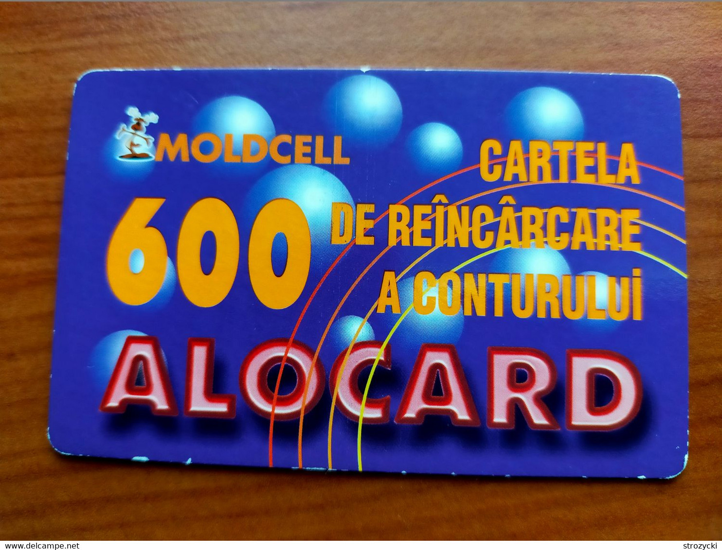 Moldova - Moldcell Lilac Balls 600 Lei - Moldova