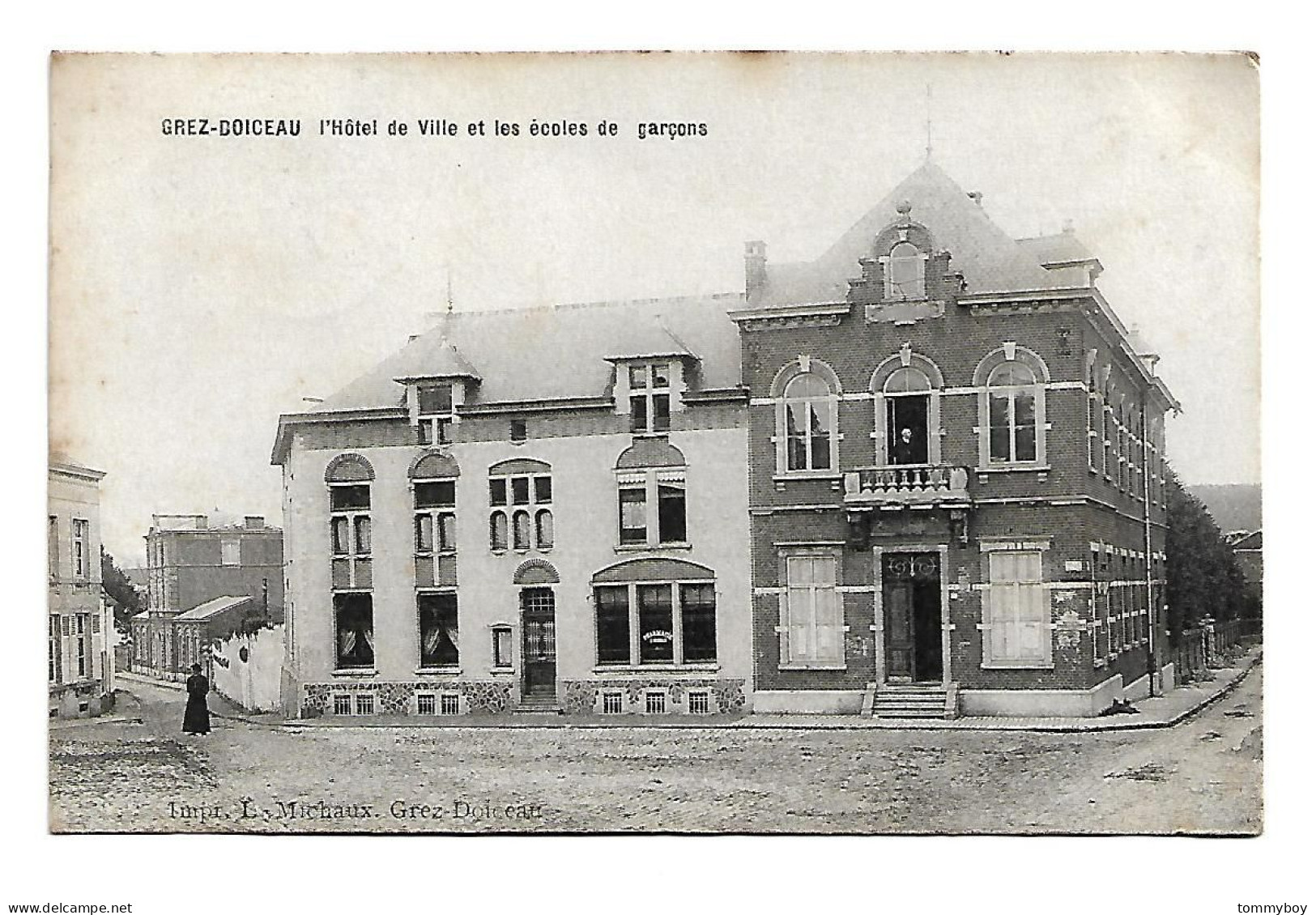 CPA  Grez Doiceau - L'hôtel De Ville Et Les écoles De Garçons - Graven