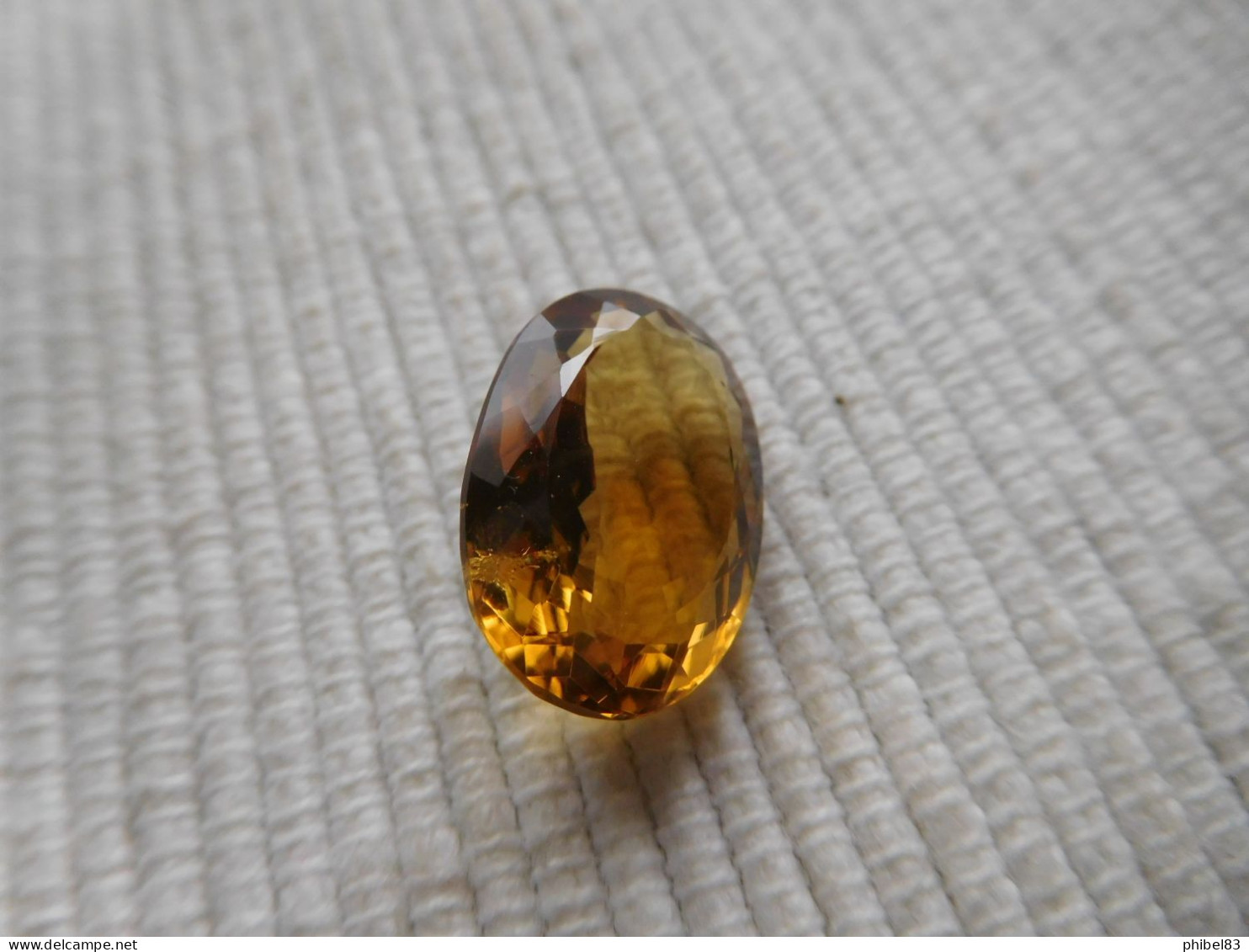 Belle Citrine De 8.60 Carats, Taille Ovale Orange A Facettes CL22 - Andere & Zonder Classificatie