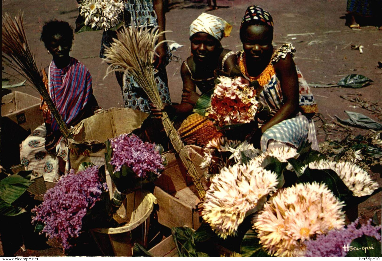 L'AFRIQUE EN COULEURS MARCHANDES DE FLEURS - Non Classés