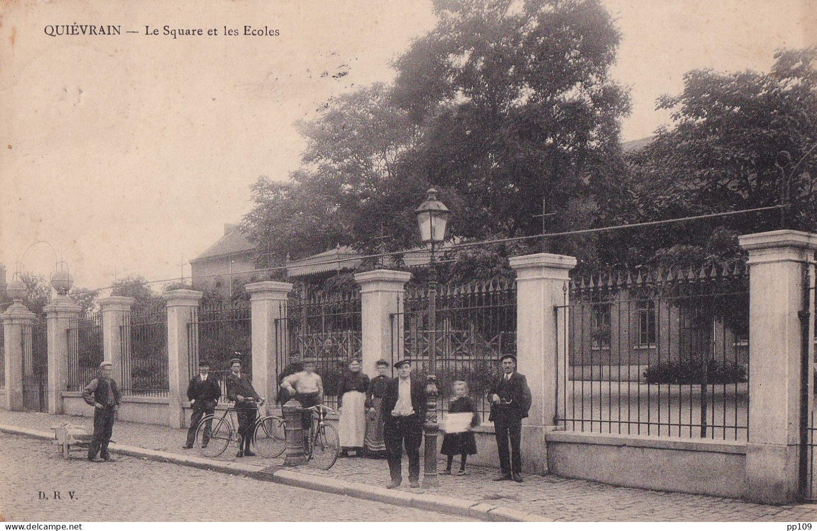 Ancienne CP  QUIEVRAIN Le Square Et Les écoles 1909 - Quievrain