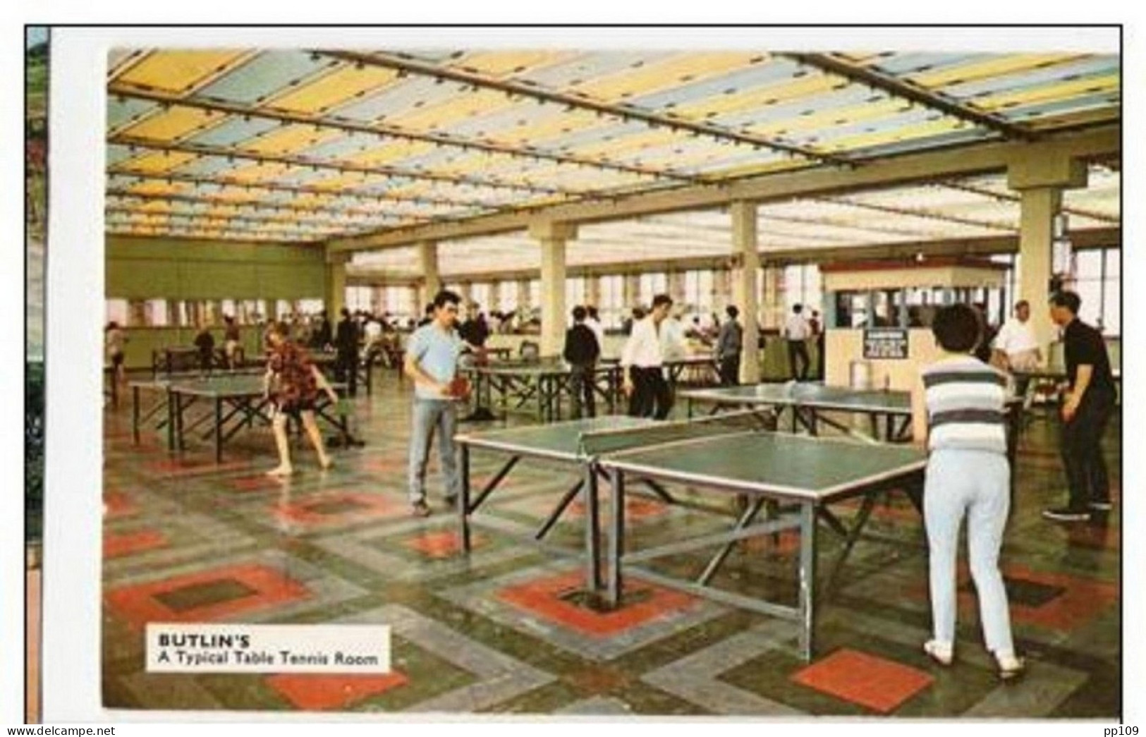 CP Ping-pong / Tennis De Table - BULTIN'S A Typical Table Tennis Room - Tischtennis
