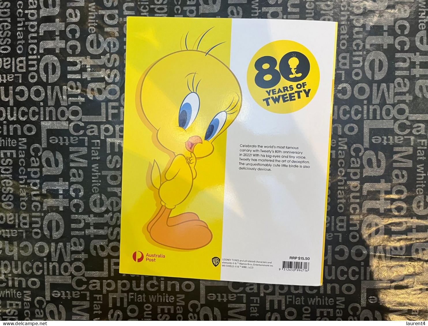 (folder 29-5-2023) Australia Post - 2022 Folder - With 2022 Looney Tunes Cover (Presentation Pack + Cover) - Presentation Packs