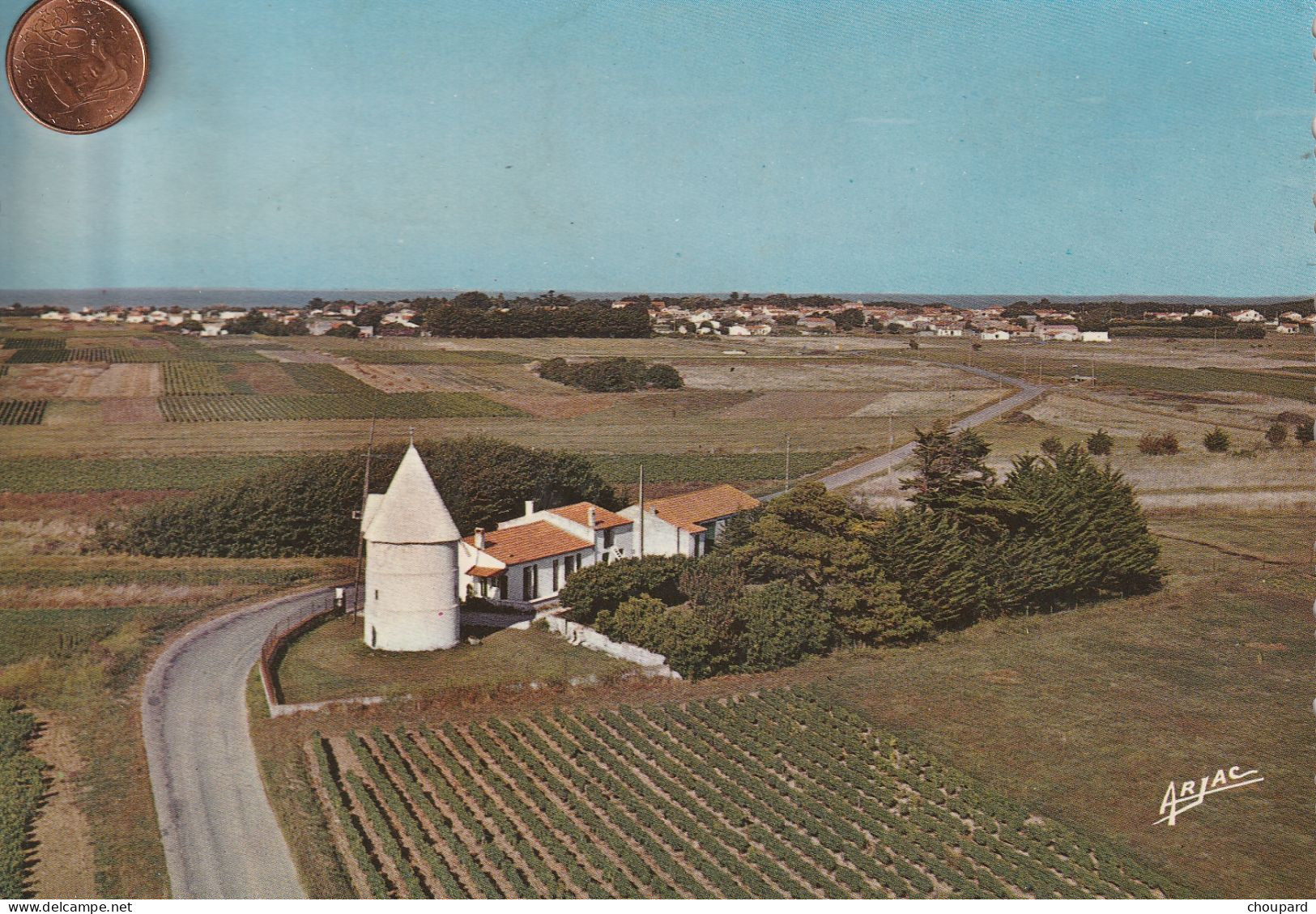 17 - Carte Postale Semi Moderne De  L'ILE    Vue D'OLERON    Le Moulin De La Brée   Vue Aérienne - Ile D'Oléron