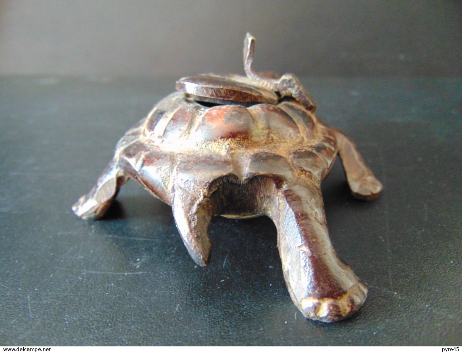 Tortue cendrier en métal, 11 x 8,5 x 5 cm, poids 250 gr