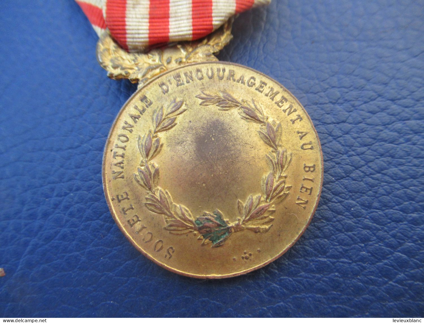 Médaille Ancienne / France / Société Nationale D'encouragement Au Bien / Vers 1890-1910    MED459 - Frankrijk