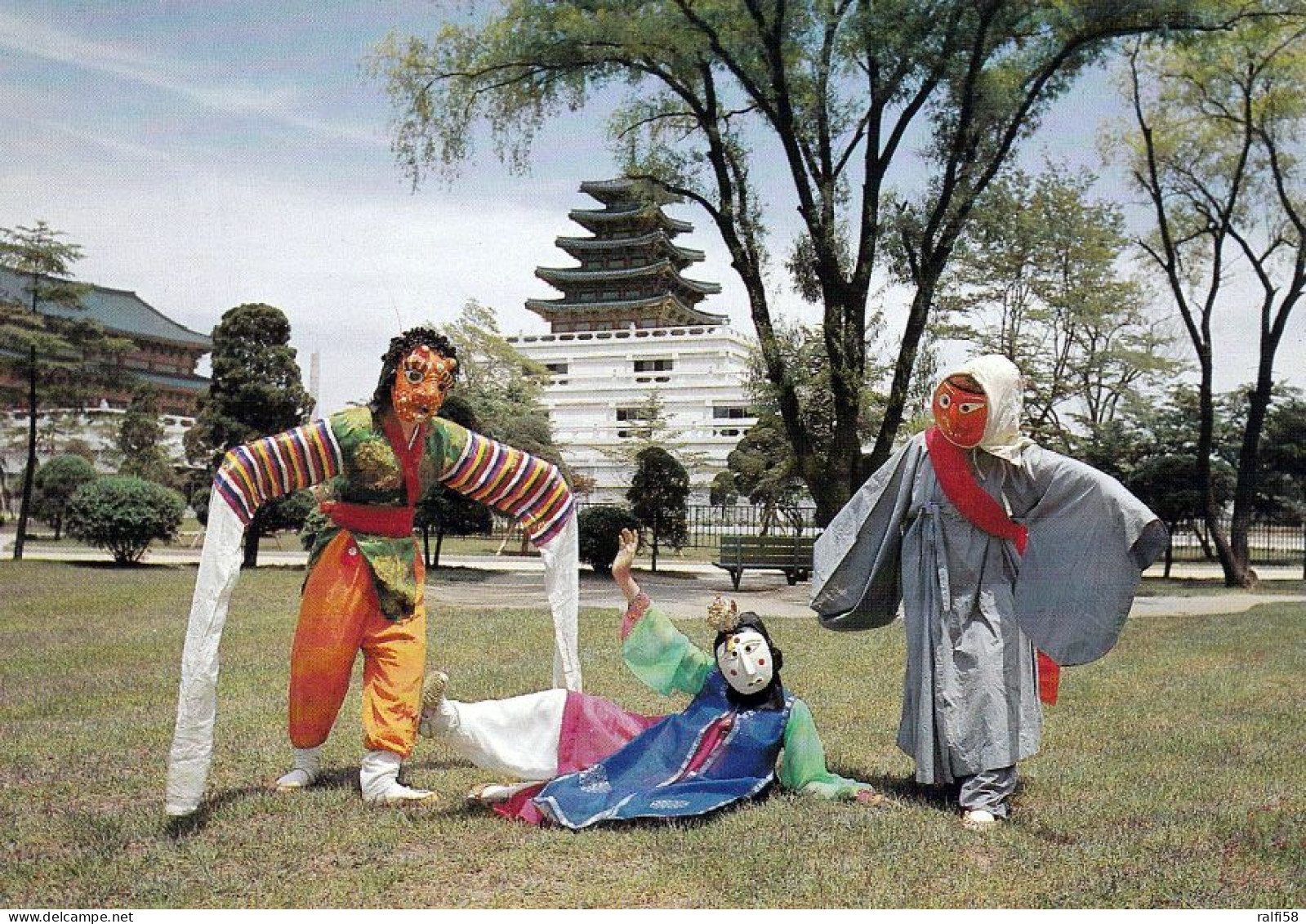 1 AK Südkorea / South Korea * Mask Dancers In Seoul - Maskentänzer * - Corée Du Sud