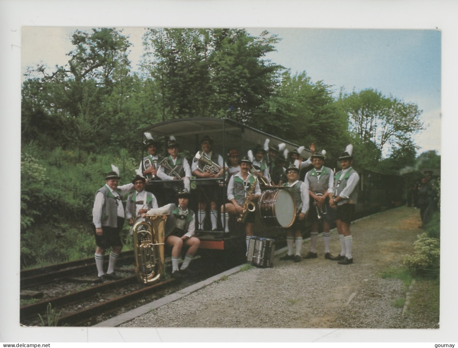 Belgique Rebecq -Les Vaillants Tyroliens Sur "Le Petit Train Du Bonheur" Die Vergnugte Tiroler (fanfare Orchestre) Cp Vi - Rebecq