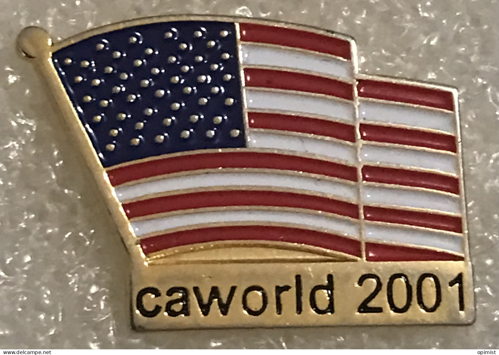 76319-Pin's Caworld 2001.drapeau USA. - Informatique