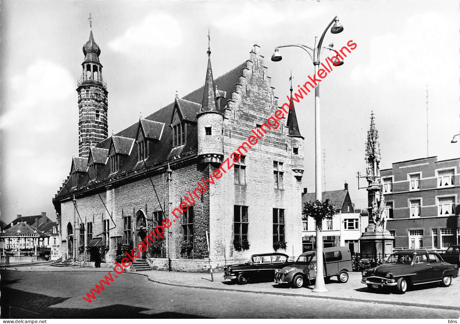Stadhuis En Grote Markt - Herentals - Herentals