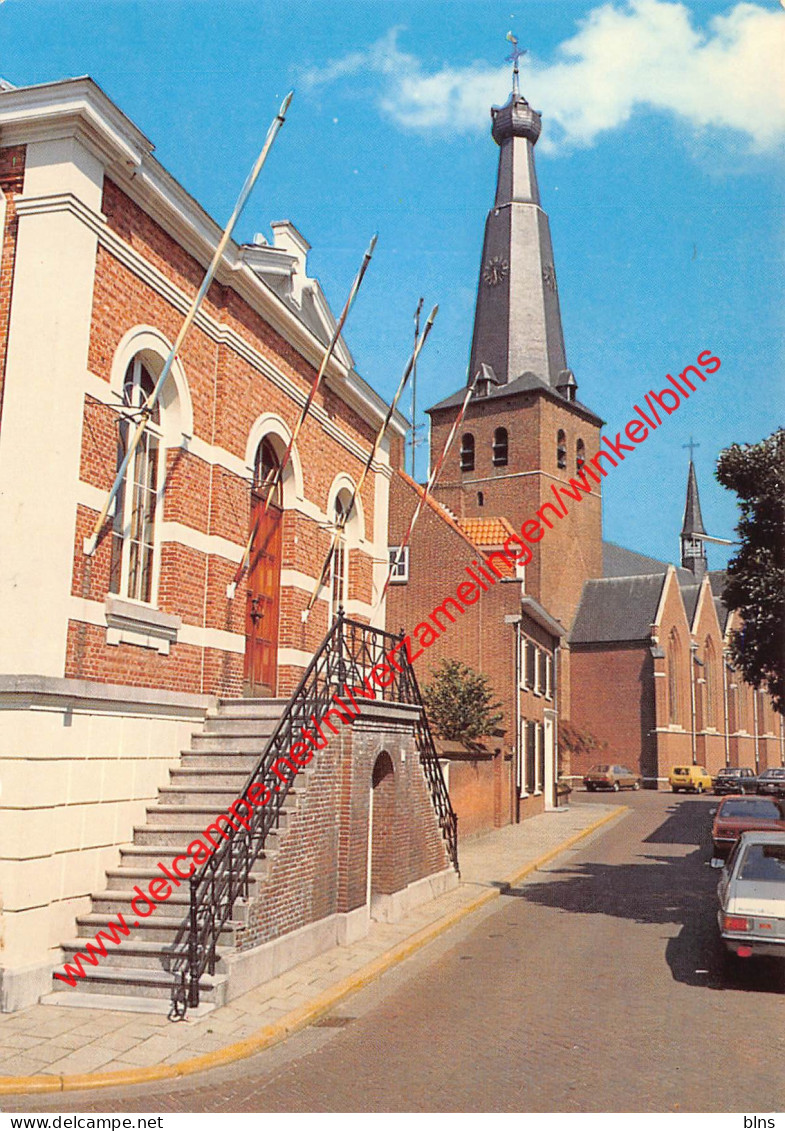 Belgisch Gemeentehuis En St. Remigius Kerk - Baarle-Hertog - Baarle-Hertog