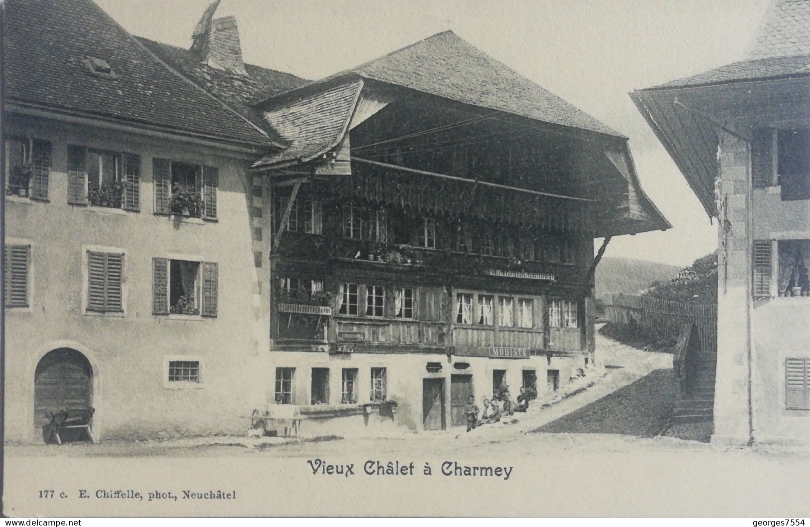 SUISSE - VIEUX CHALET A CHARMEY - Charmey