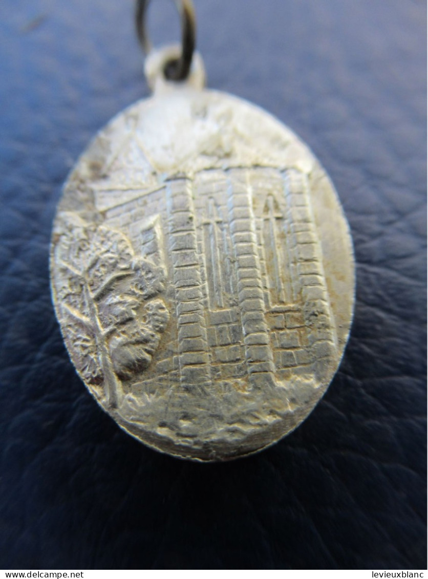 Petite Médaille De Dévotion / Notre Dame De LIVRON   / Début XXème    MEDR5 - Religión & Esoterismo
