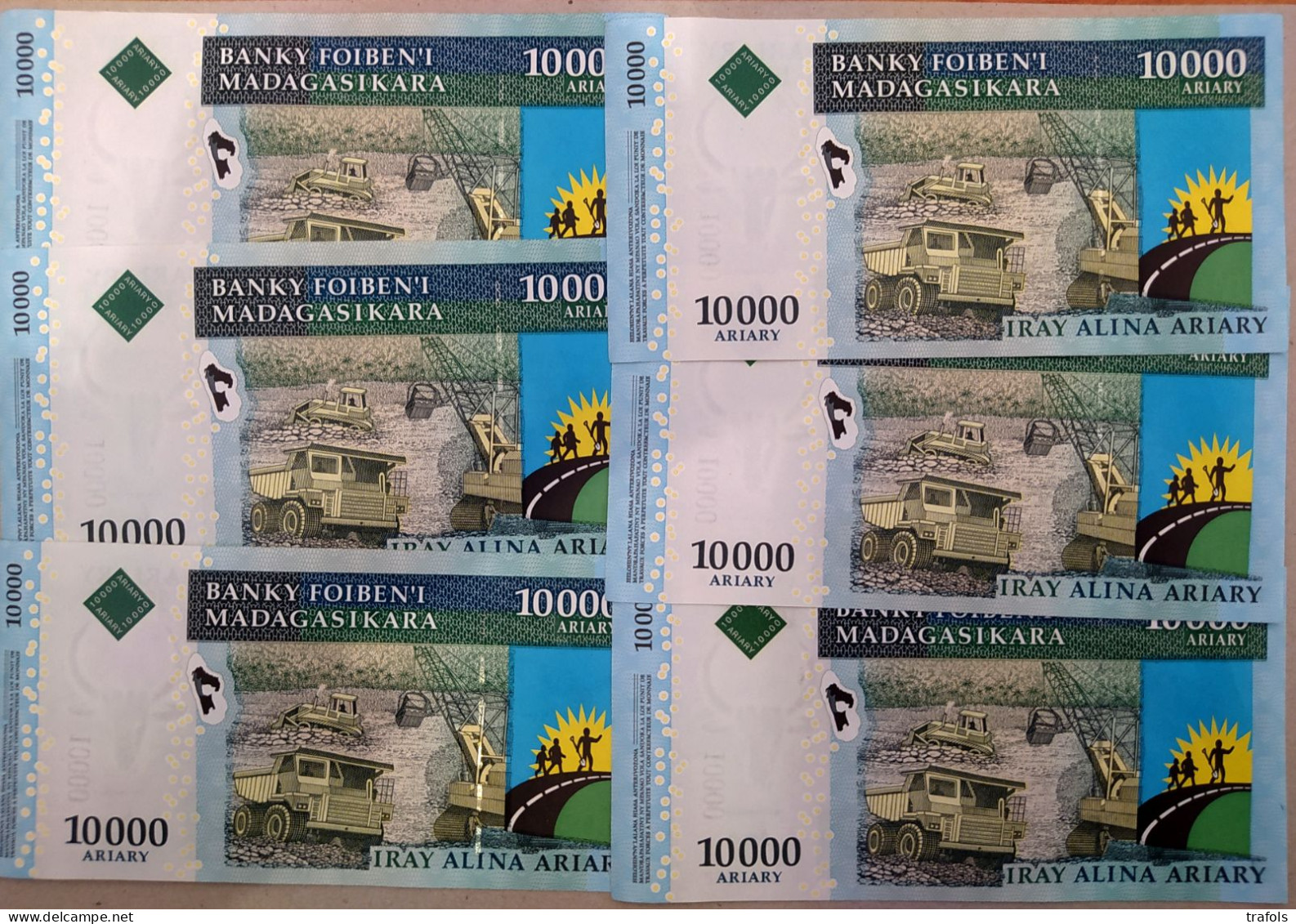 Madagascar - Lot 6 X 10000 Ariary (50.000 Francs) P. 92c - AUNC Conditions - Consecutive Numbers From Bundle!! - Madagascar