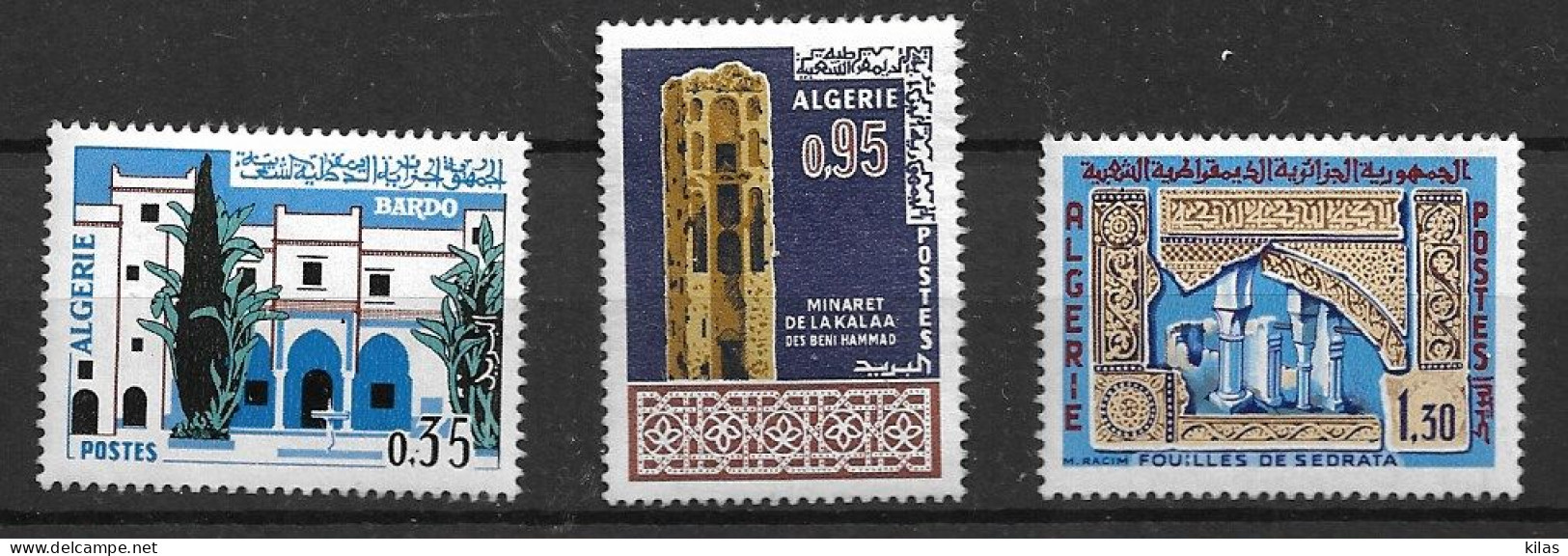 ALGERIA 1967 ARCHTETURA ISLAMIC MNH - Moscheen Und Synagogen