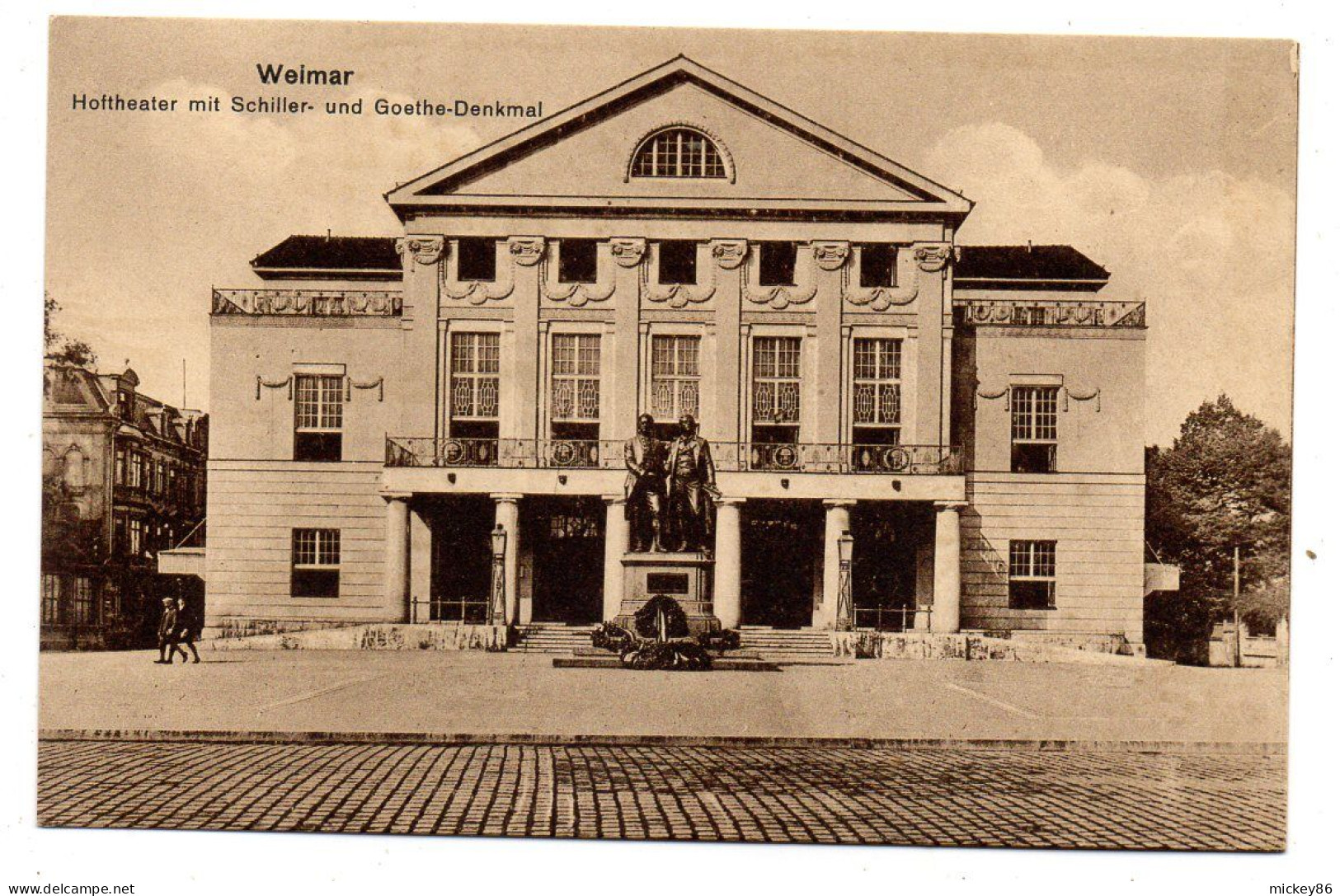 Allemagne--WEIMAR --  Hoftheater Mit Schiller Und Goethe-Denkmal (petite Animation) - Weimar