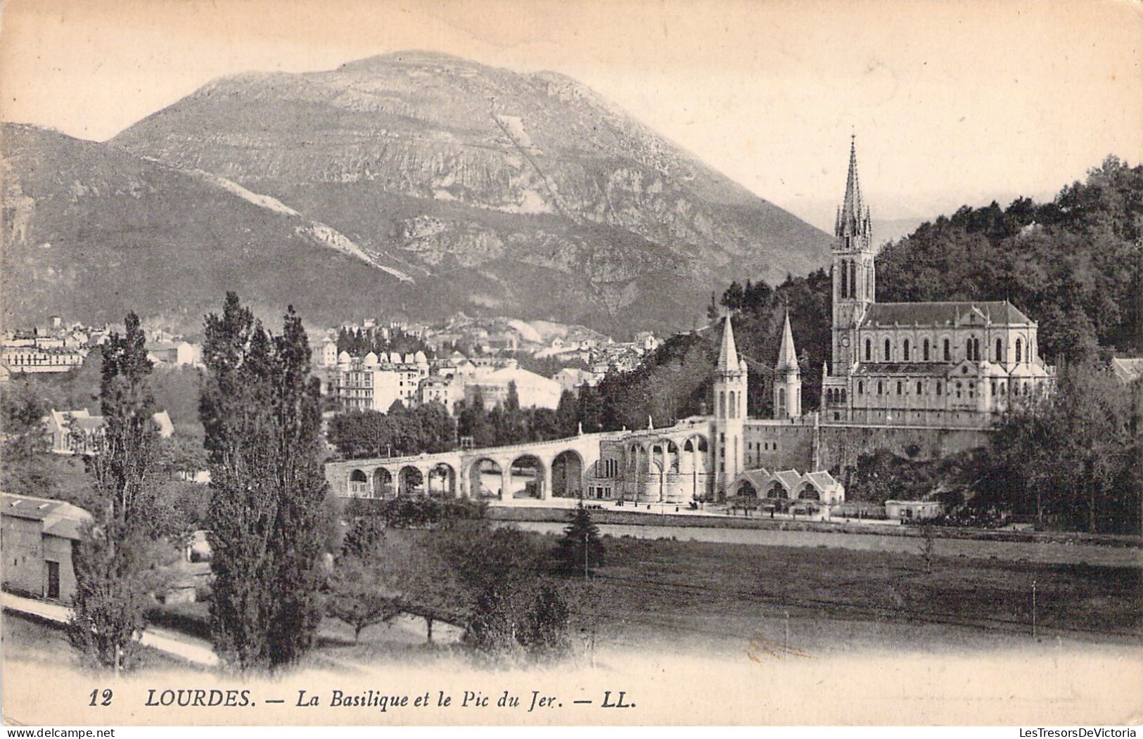 FRANCE - 65 - LOURDES - La Basilique Et Le Pic Du Jer - Carte Postale Ancienne - Lourdes