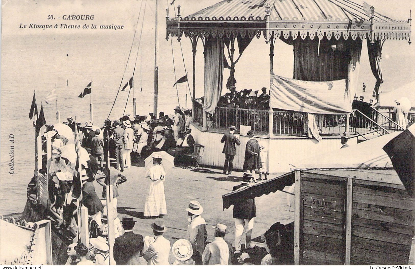 FRANCE - 14 - CABOURG - Le Kiosque à L'heure De La Musique - Carte Postale Ancienne - Cabourg