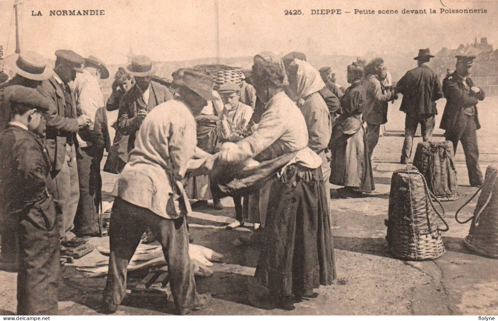 Dieppe - Petite Scène Devant La Poissonnerie - Pêche - Dieppe