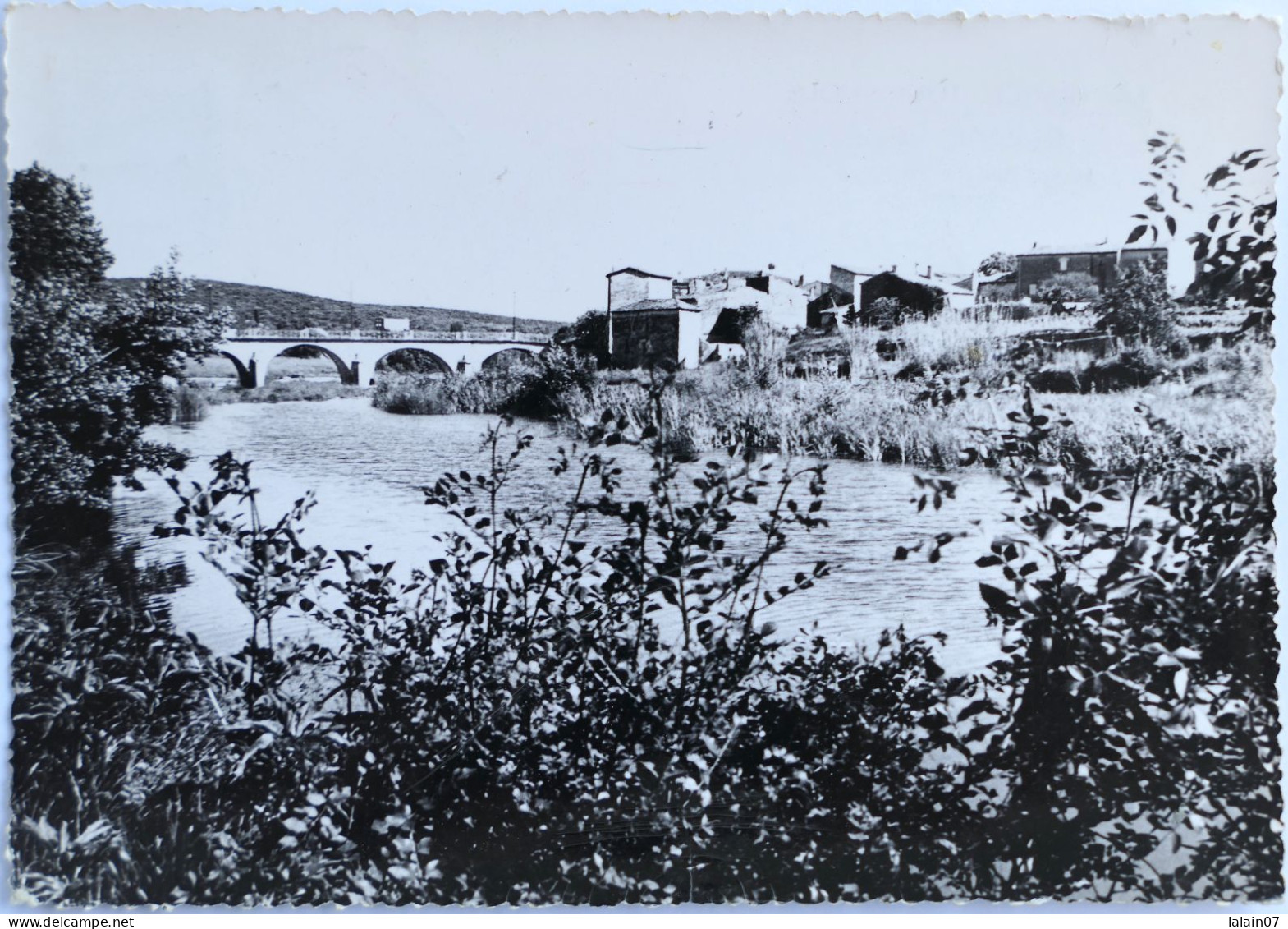 Carte Postale : 30 : QUISSAC : Le Vidourle Et Le Pont, Timbre En 1961 - Quissac