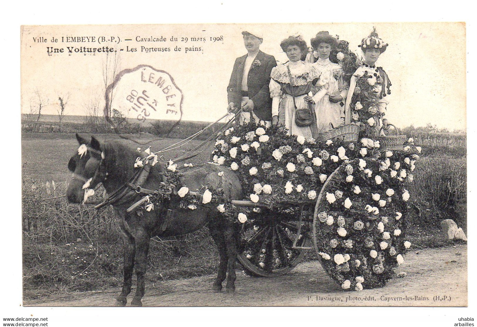 Lembeye.   Cavalcade Du 29 Mars 1908. Une Voiturette. Les Porteuses De Pains. - Lembeye