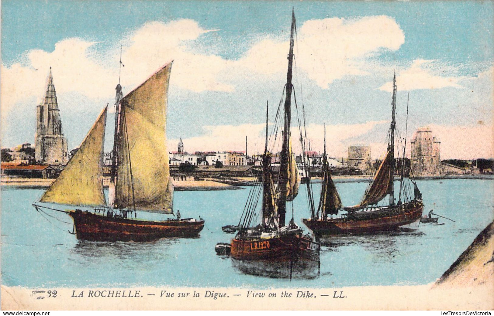 FRANCE - 17 - LA ROCHELLE - Vue Sur La Digue - Bateau - Carte Postale Ancienne - La Rochelle