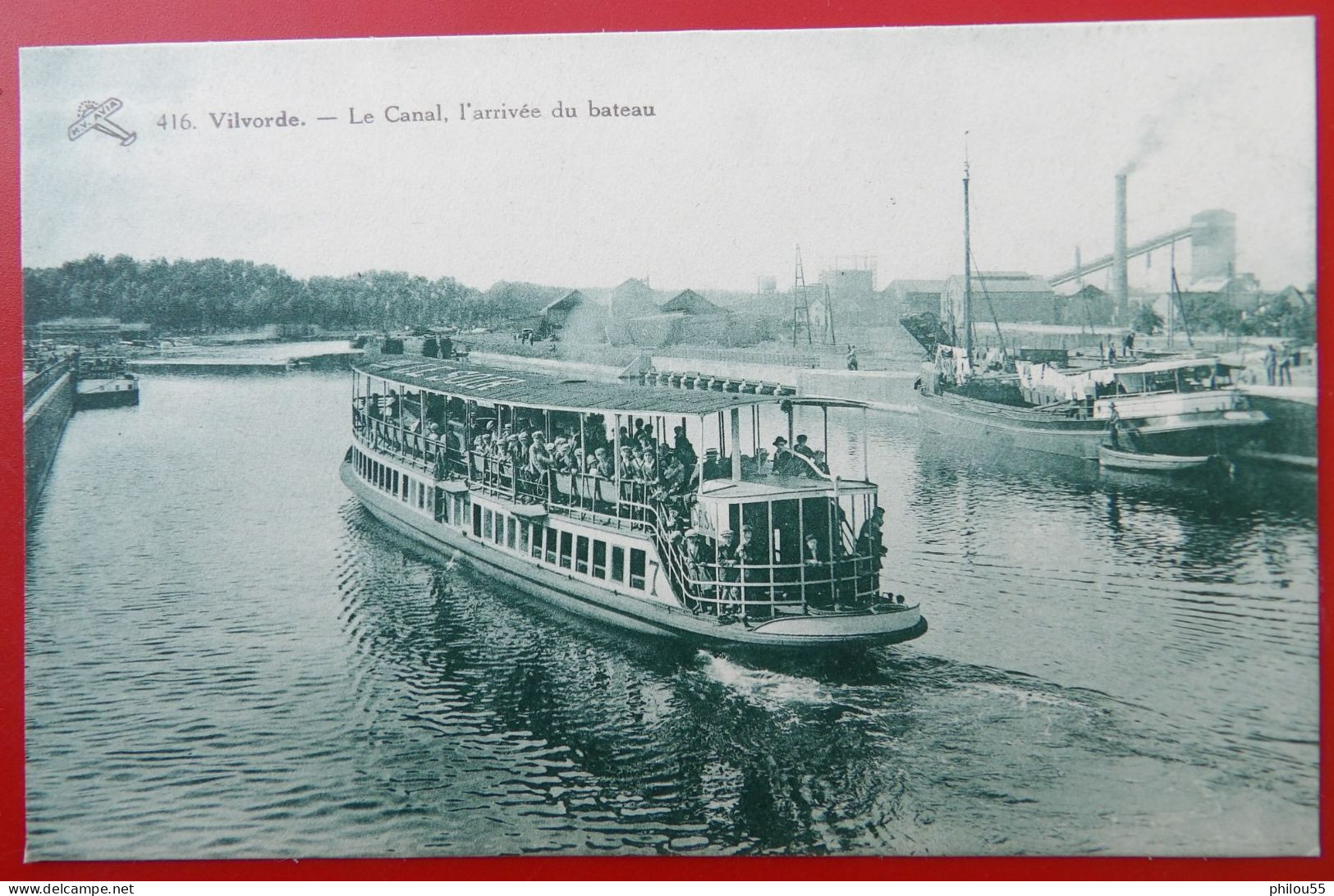 Cpa VILVORDE Anime Canal Arrivee Du Bateau Usine Cheminee - Vilvoorde