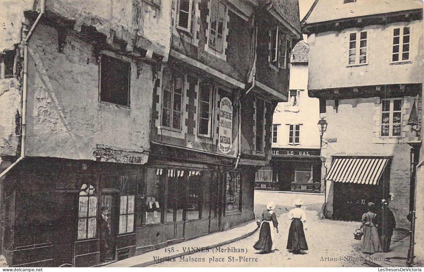 FRANCE - 56 - VANNES - Vieilles Maisonss Place St Pierre - Carte Postale Ancienne - Vannes