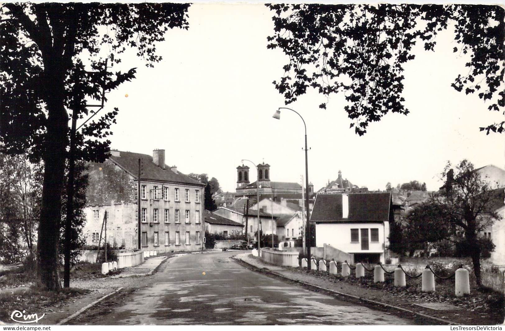 FRANCE - 55 - Stenay - Avenue De La Gare - Carte Postale Ancienne - Stenay