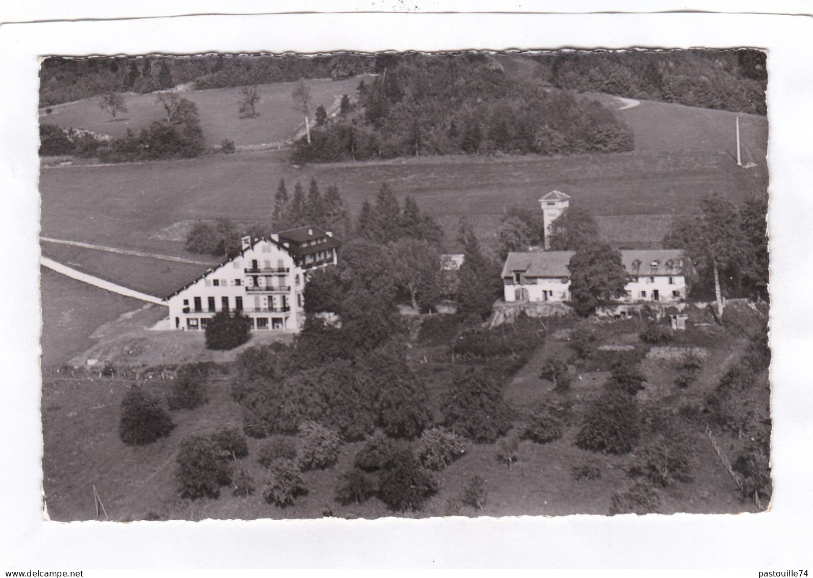 CPSM :  14 X 9  -  ST-CERGUES-LES-VOIRONS - MONT-JOIE. Vue Générale - Saint-Cergues