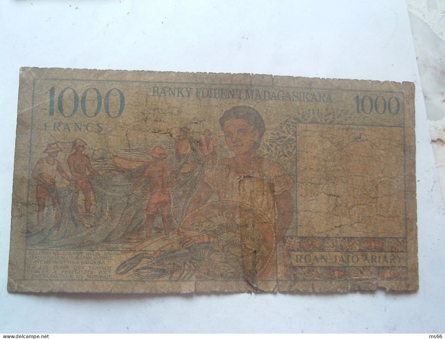 lot 10 BILLETS BANQUE MADAGASCAR, francs 1994 et Ariary malgache 2004, Afrique Océanie Monnaie